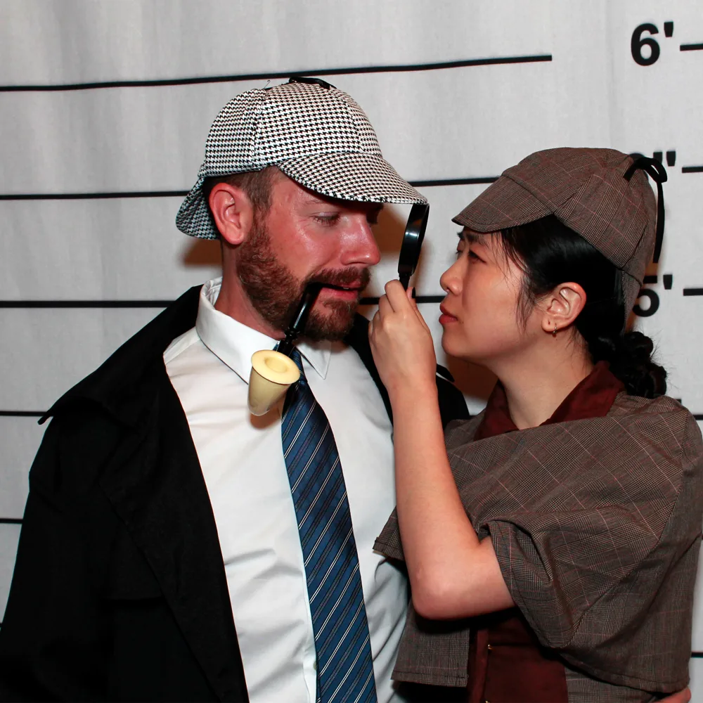 Guests turned detectives at a New York murder mystery